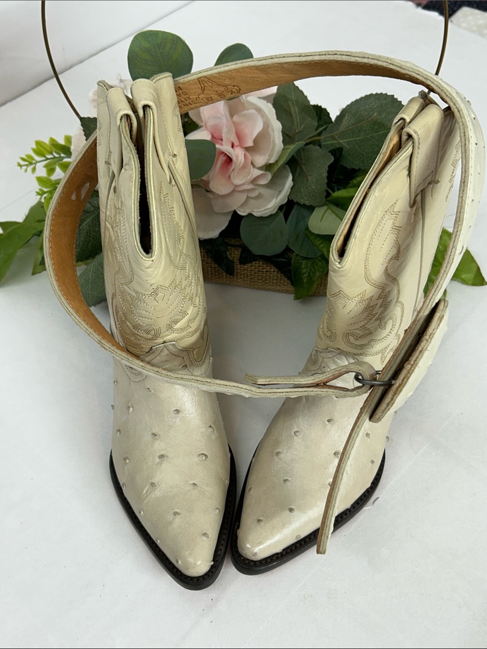 Kids  set Cream Western Ankle Boots with Pointed Toe